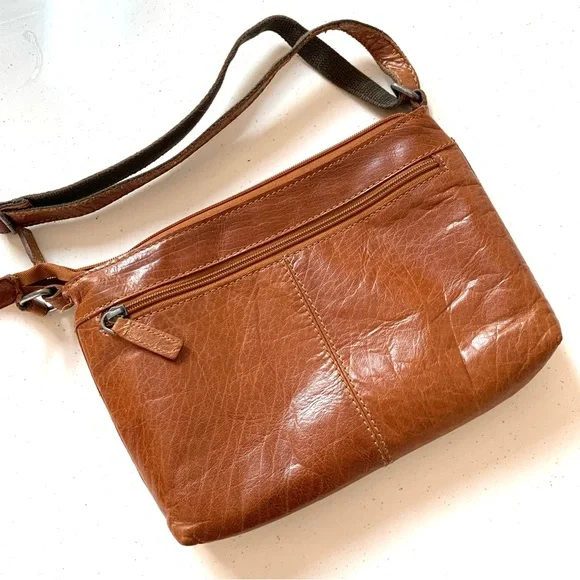 Jack Georges Buffalo Leather City Slim Crossbody Purse - Picture 3 of 12